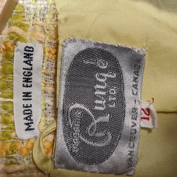 Vintage 60's yellow tweed suit from Silvia Mills in size 12 - Picture 4 of 10